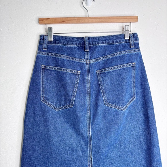 BDG Theo Denim A-Line Midi Skirt Raw Hem Size Small EUC - Picture 4 of 10